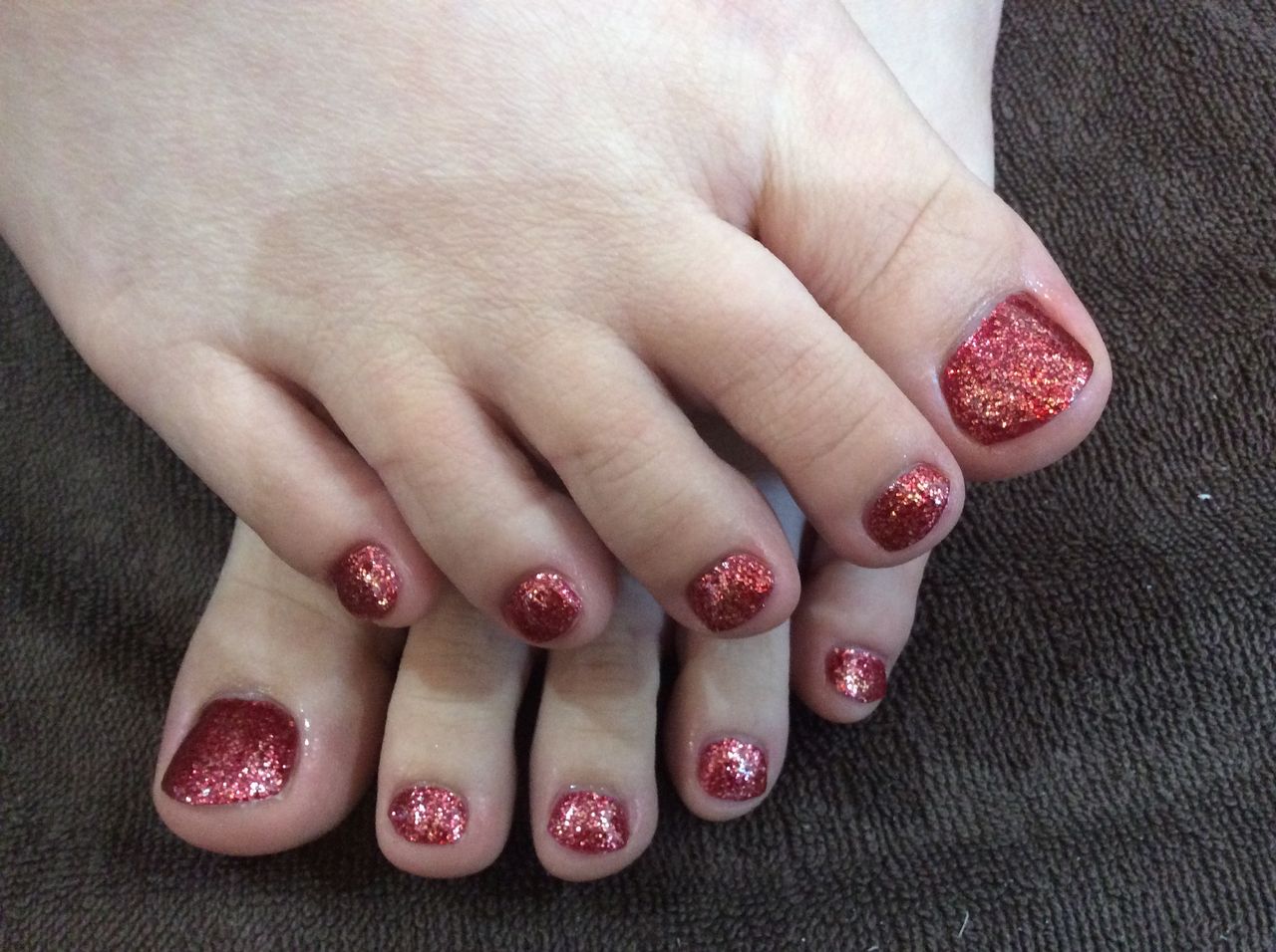 ボルドーラメでカラーリングのフットネイル Nail Salon Freestyle
