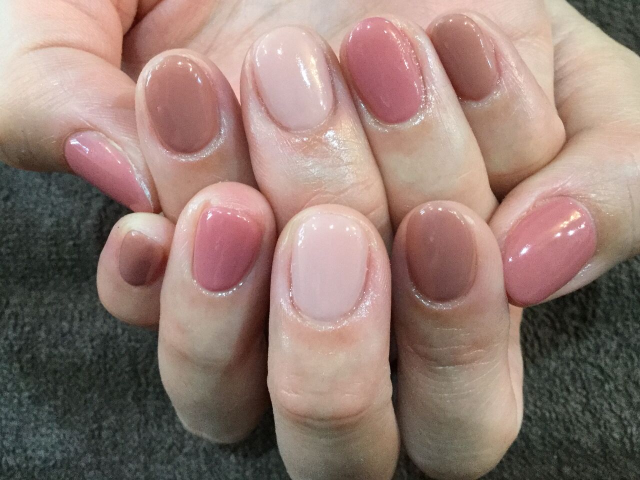 春色 3色の色変えシンプルワンカラーネイル Nail Salon Freestyle