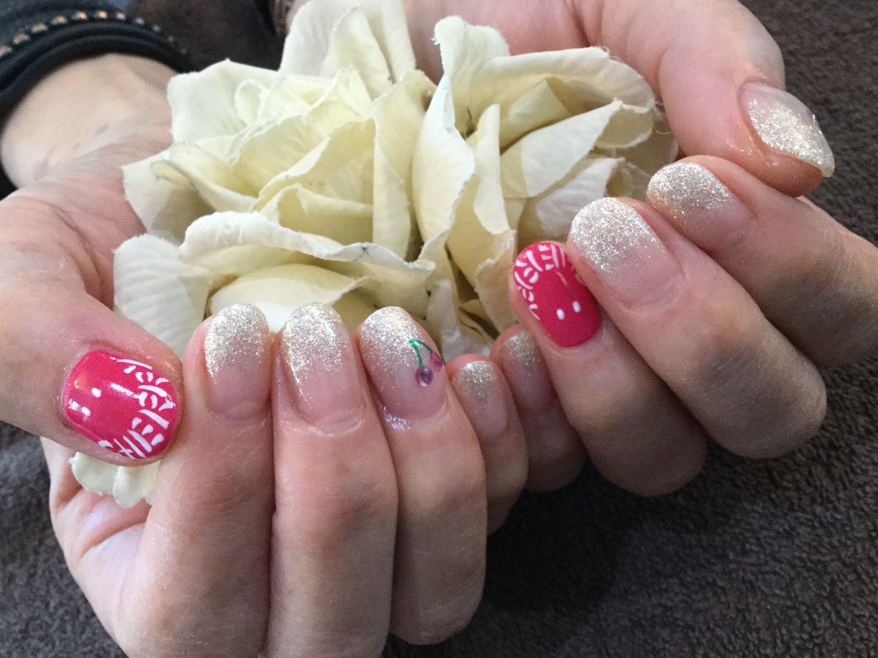 手描きアートが可愛い ハンド フットネイル Nail Salon Freestyle