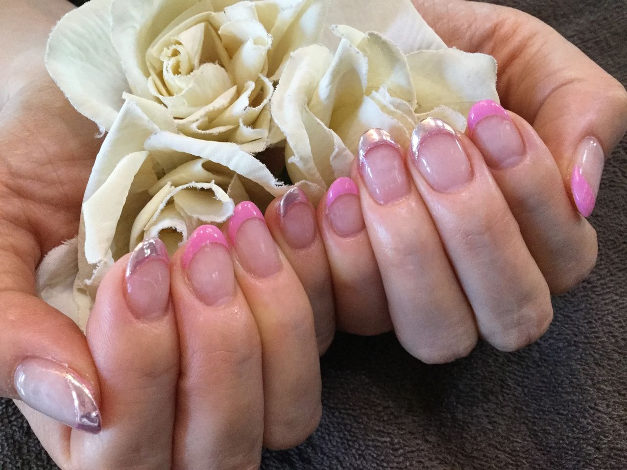ピンク ミラーネイルの色変えフレンチ ジェルネイル Nail Salon Freestyle