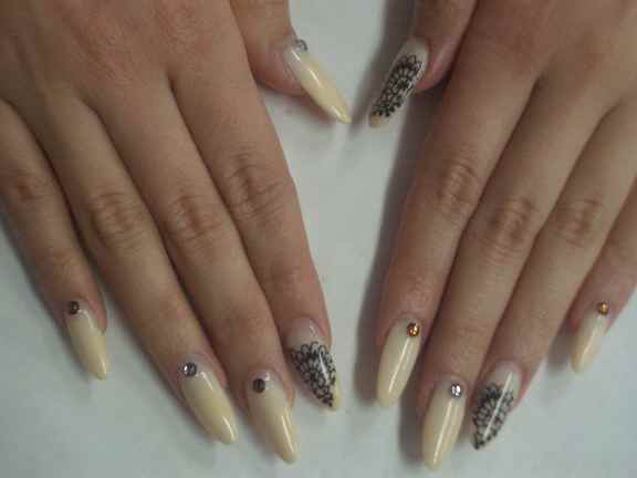 黒レース ストーンがお洒落なグラデーションスカルプ Nail Salon Freestyle