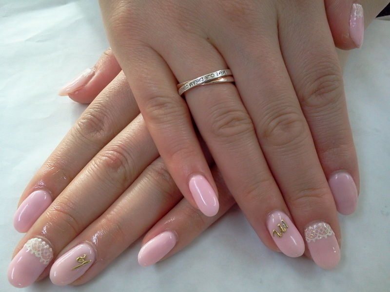 ミルキーカラーでラブリー な1色塗りジェルネイル Nail Salon Freestyle
