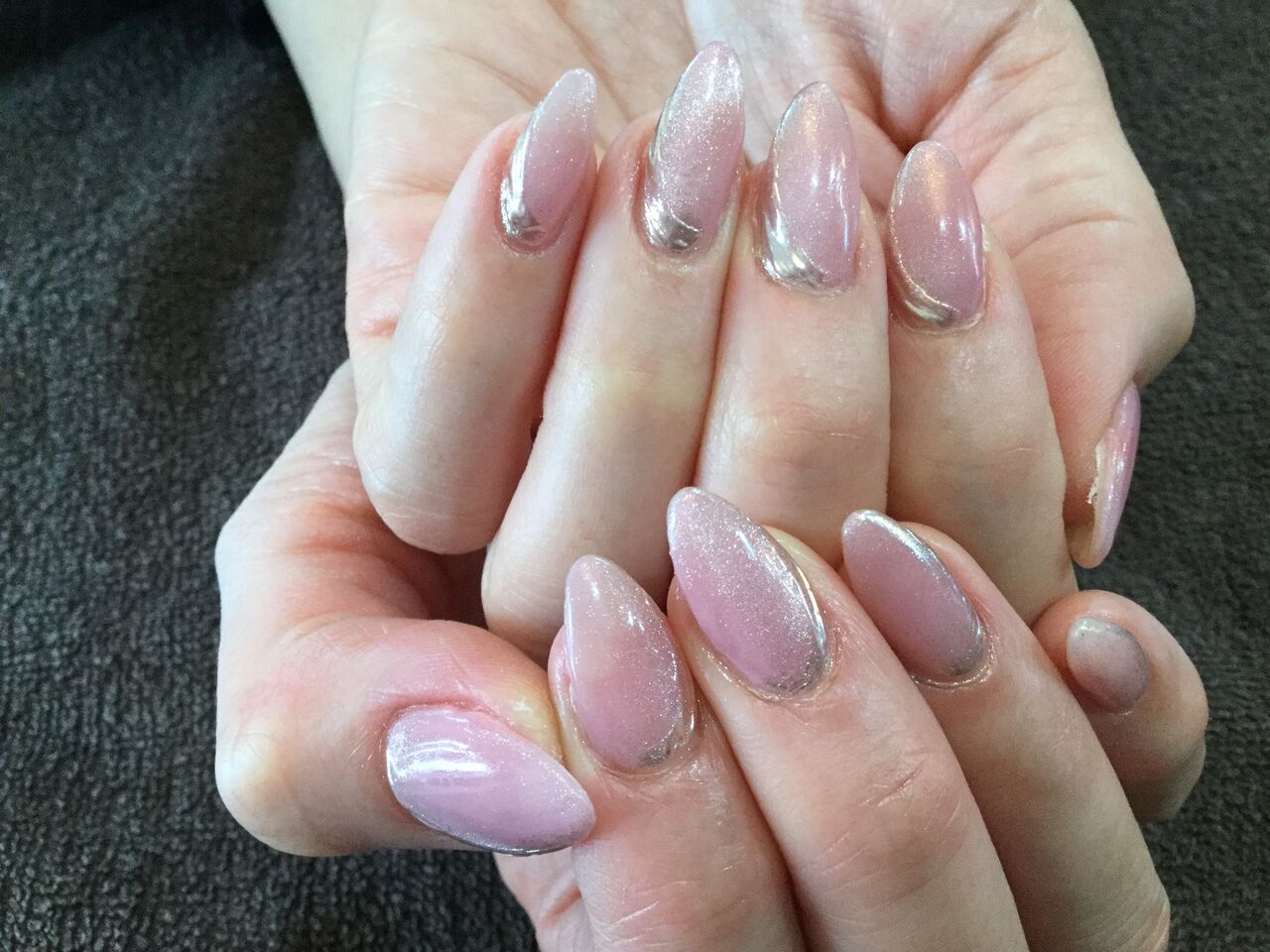新色 ギャラクシーピンク フェアリーヌードのキラキラワンカラーネイル Nail Salon Freestyle