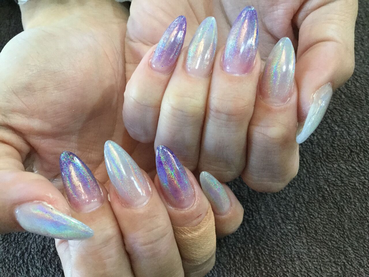 オーロラの輝きが綺麗っ 色変えユニコーングラデーションスカルプ Nail Salon Freestyle