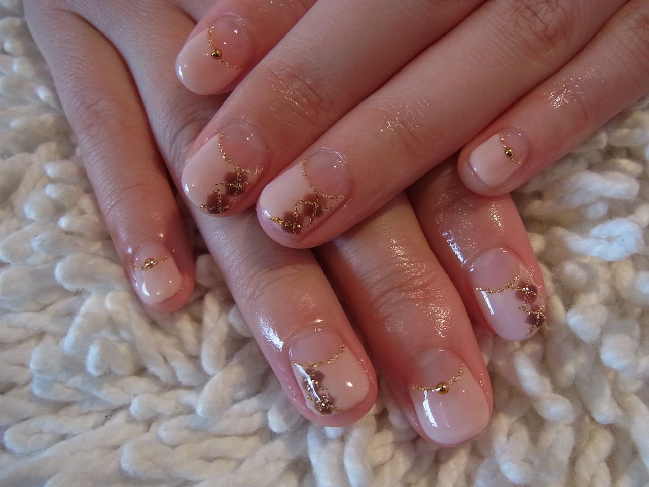 ジェルネイルキャンペーン アーガイル柄ネイル ネイルサロン モア 三軒茶屋駅から徒歩1分