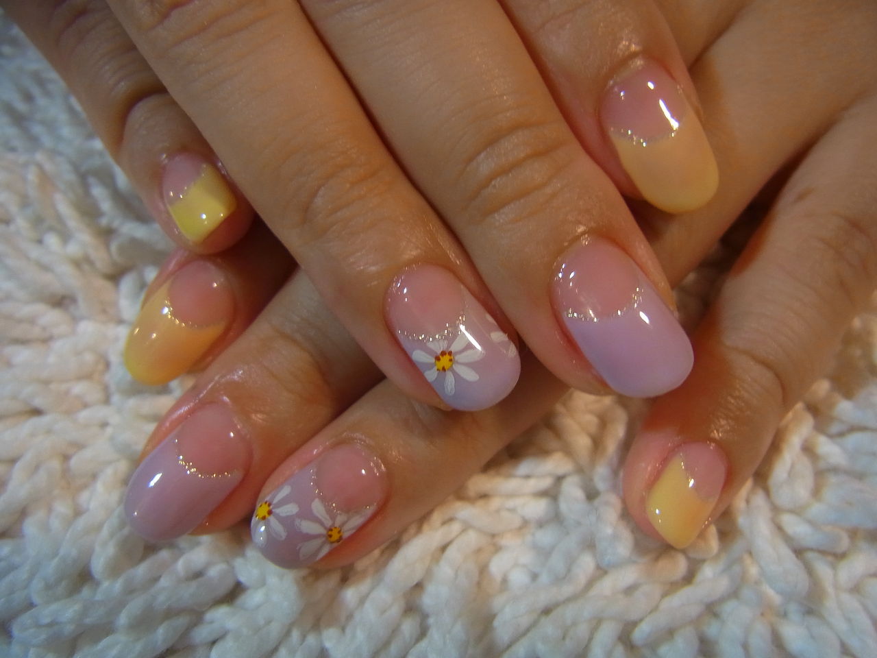 ネイルサロン モア 三軒茶屋駅から徒歩1分 ネイルアート