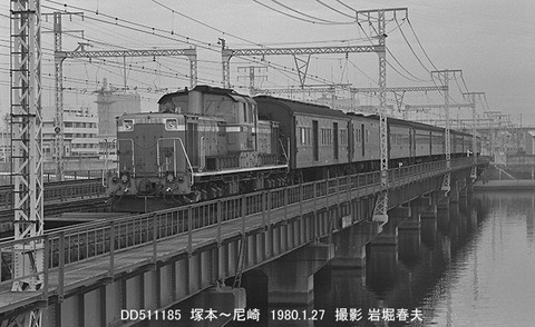 7b30349e-s.jpg