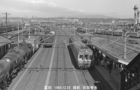 6907206 三岐鉄道富田駅