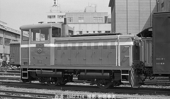 宅配 大阪スイッチャー巡り1982-3 岩堀春夫のblog2 鉄道写真家 : タイヤ・ホイール