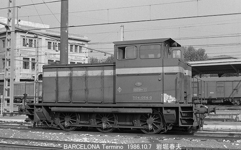 8608812　RENFE DL304-054