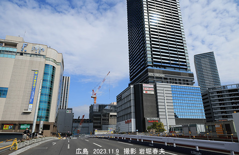 広島市 、広島駅前wy701