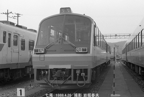 8802809　のと鉄道NT801