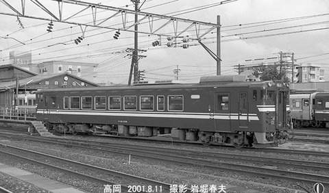 0107815 キハ40-2136高岡