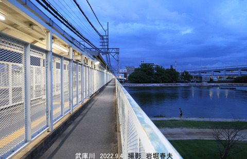 HS12武庫川 4v9610