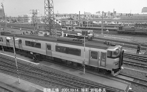 0110520　キハ201-302苗穂工場