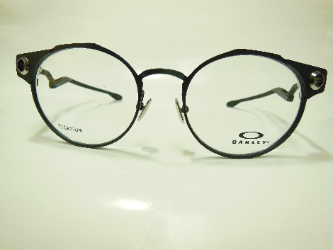 Oakley Deadbolt 山登りで一度使用 OAKLEY DEADBOLT（デッドボルト）でお作りいただきました