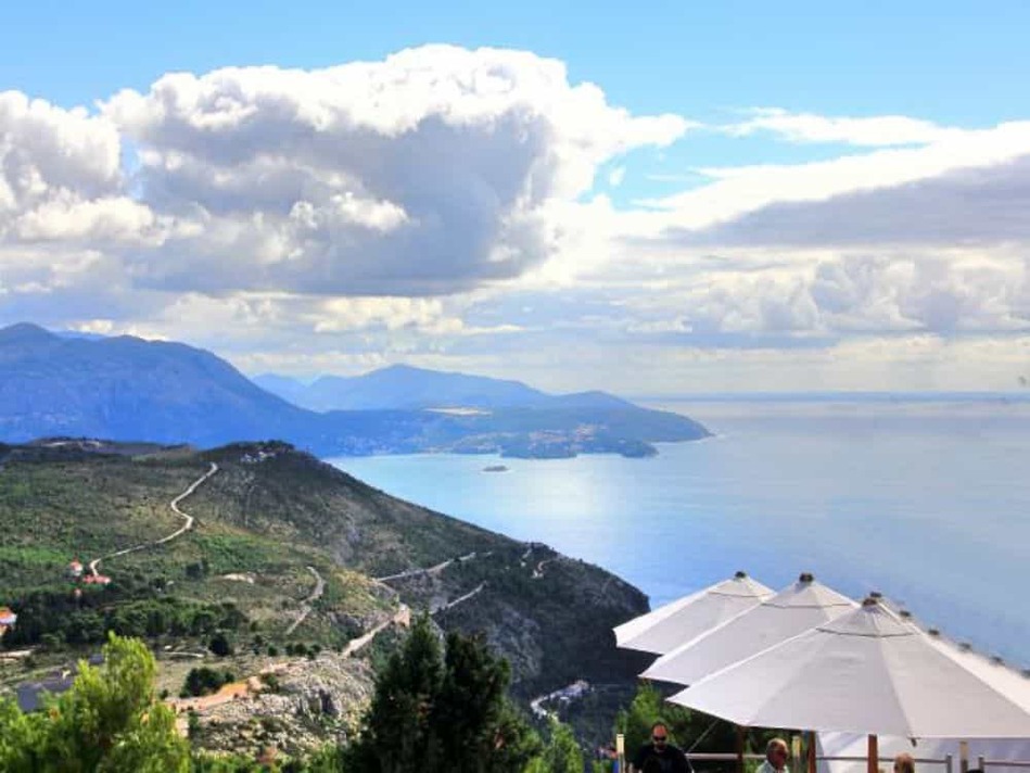 ドブロクニク　スルジ山