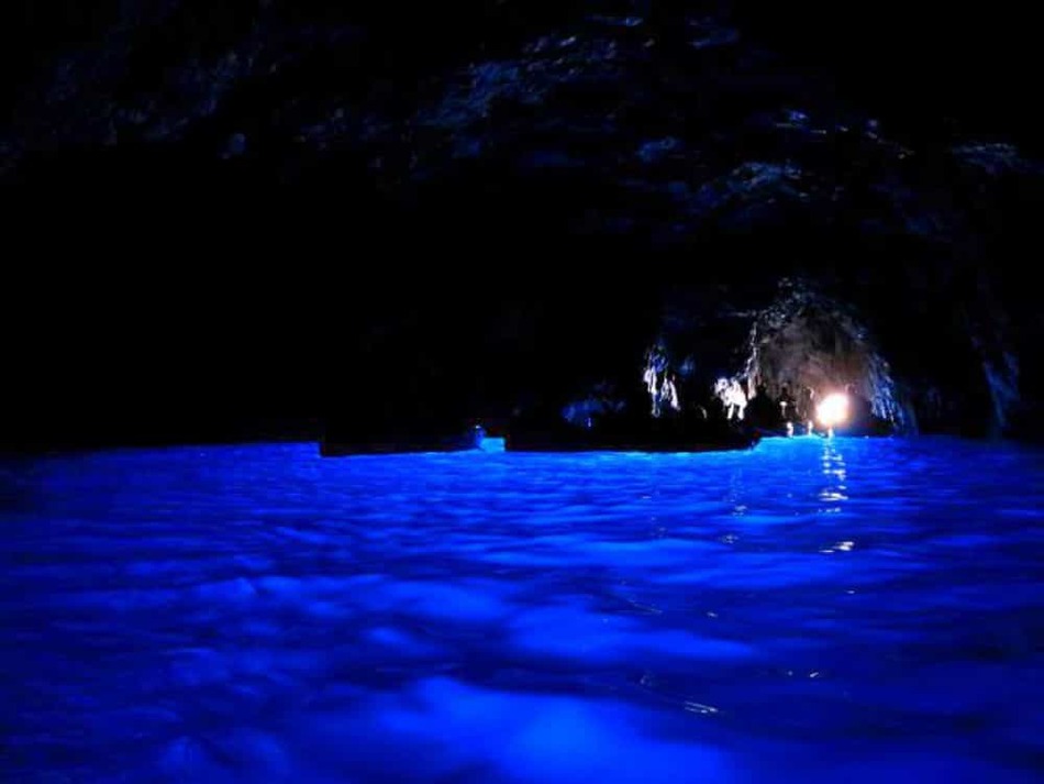 青の洞窟