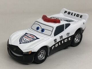 カーズなら何でもあり? マックィーンの日本パトカー : おもちゃ カーズなら何でもあり? マックィーンの日本パトカー : おもちゃ