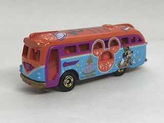 ディズニーリゾートでもトミカ組み立て工場 : おもちゃ雑記帖