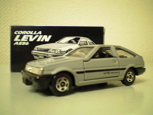 グレース特注 トヨタ博物館特注トミカAE86レビン & トレノ2台セット未使用 グレース特注 トヨタ博物館特注トミカAE86レビン & トレノ2台