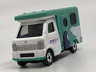 ガマンできず手を出す・・・肝油テントむし : おもちゃ雑記帖