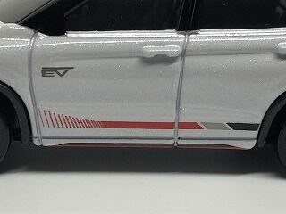 トイザらスは今回も実車モデルあり アウトランダー : おもちゃ雑記帖