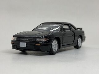 トミカ イオン　シルビア トミカプレミアム イオン 限定 日産シルビア Amazon.co.jp