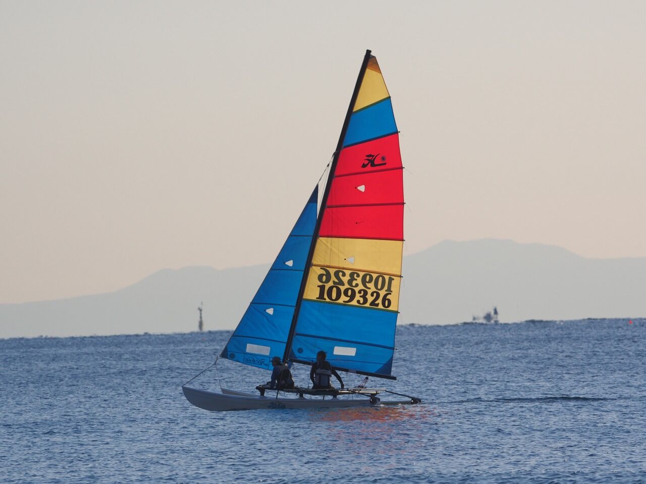 ヨット 江の島 富士山 19 12 12 中川光学研究室ブログ