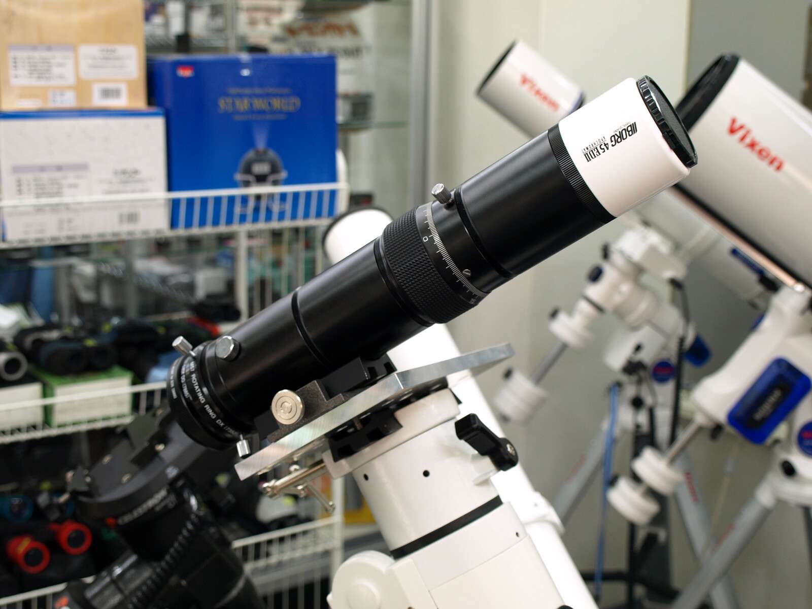 2007年の趣味人（シュミット）の店内 2023/08/07 : 中川光学研究室ブログ