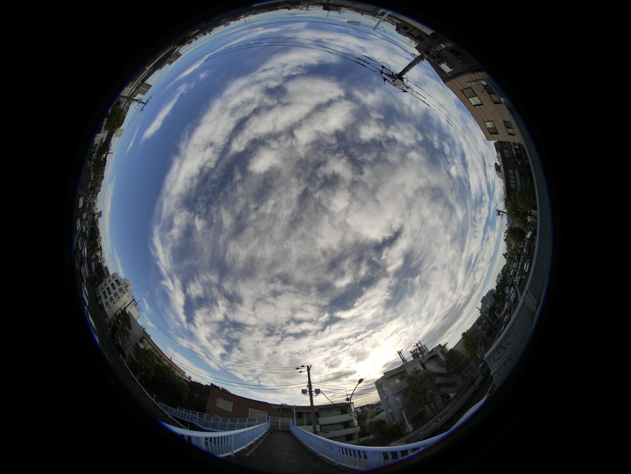 魚眼レンズlaowa4mmf2 8による太陽 月 富士山 雲 歩道橋 19 10 05 中川光学研究室ブログ 魚眼レンズlaowa4mmf2 8による太陽 月 富士山 雲 歩道橋 19 10 05 中川光学研究室ブログ