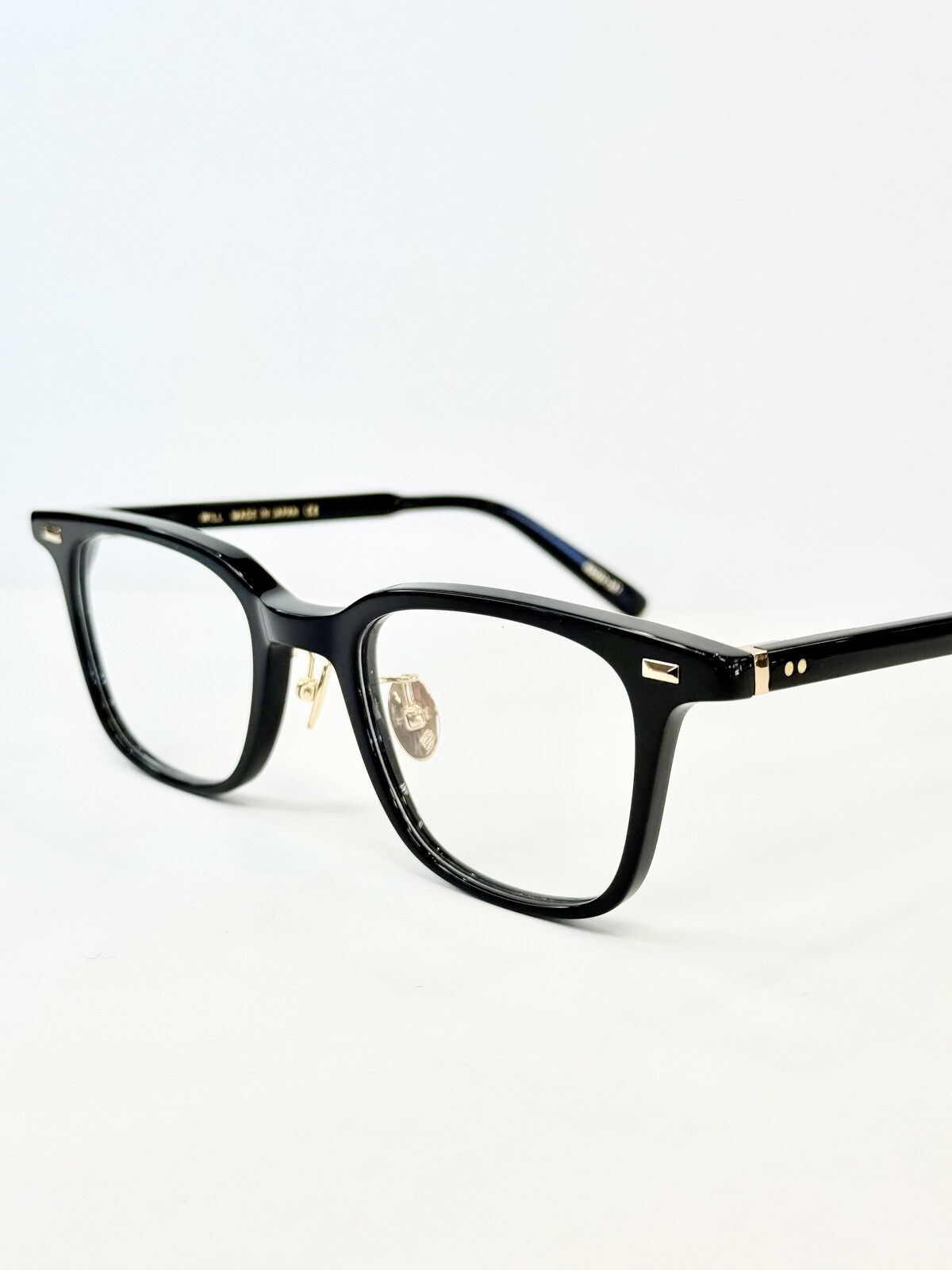 Mr.Gentleman Eyewear、懐かしさと目新しさと、クラシカルモダンながら 