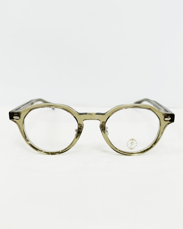 CC906D3F-4831-4319-AFD7-14F43D4F92E3