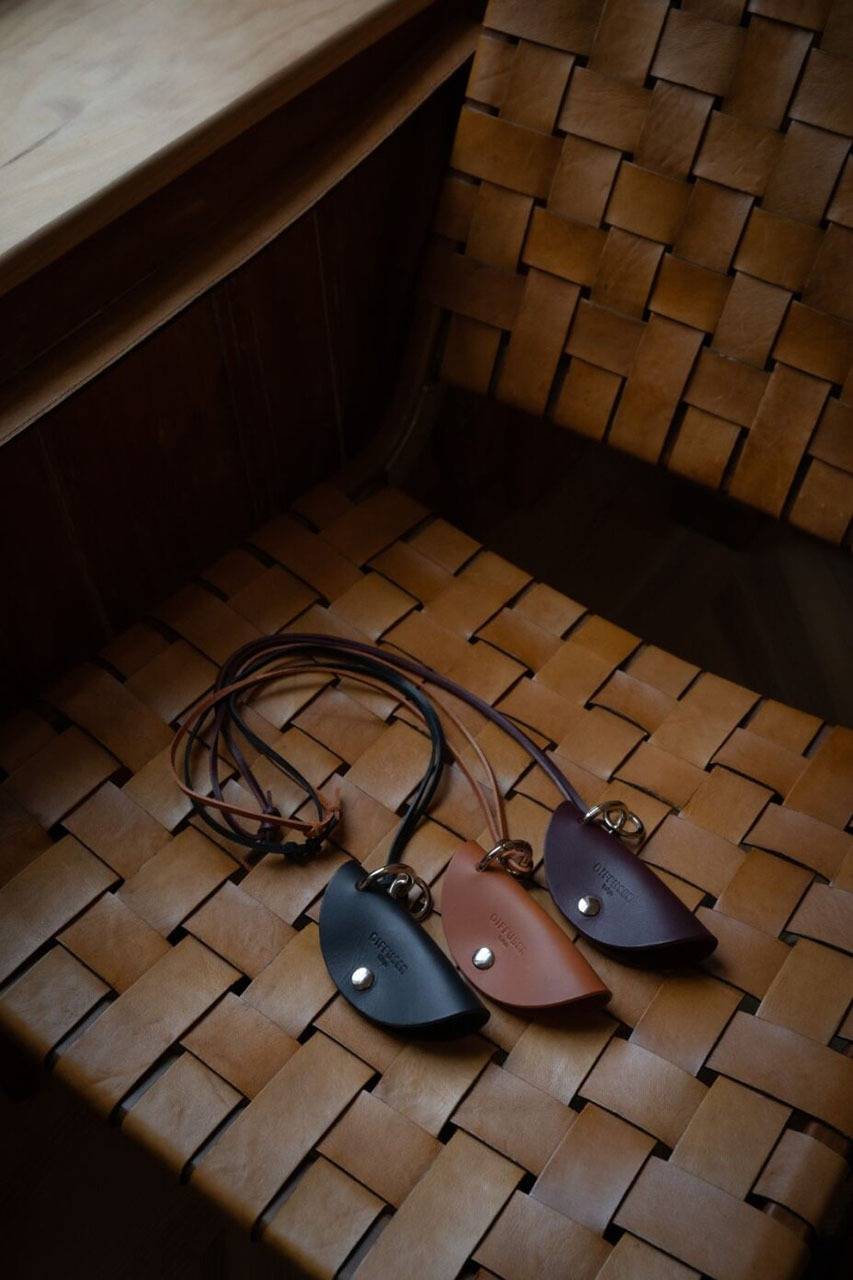 グラスホルダー兼キーケースというスマートな機能性を持つ、DIFFUSER