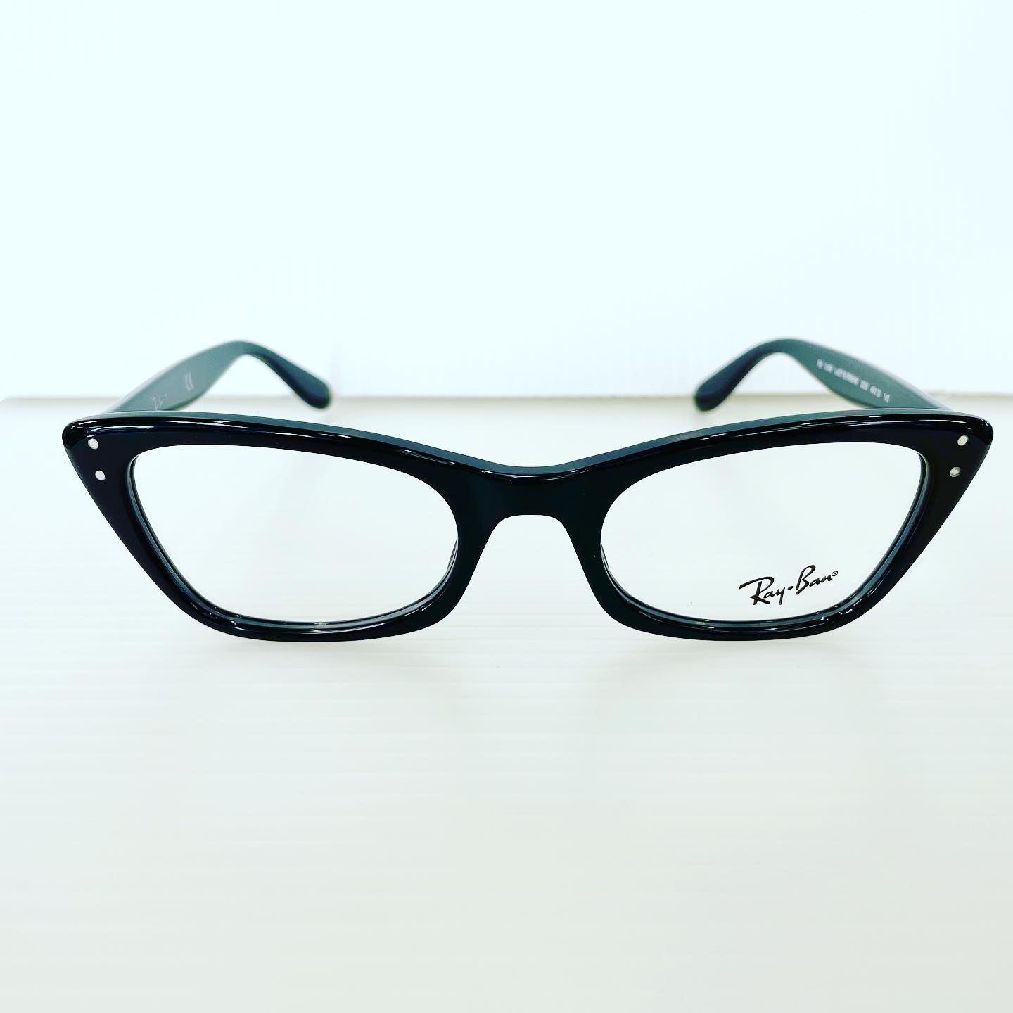 短期！ 推定5〜60年代 bausch＆lomb lady burbank Ray-Ban、60年代復刻モデル女性らしいスタイル“キャッツアイシェイプ