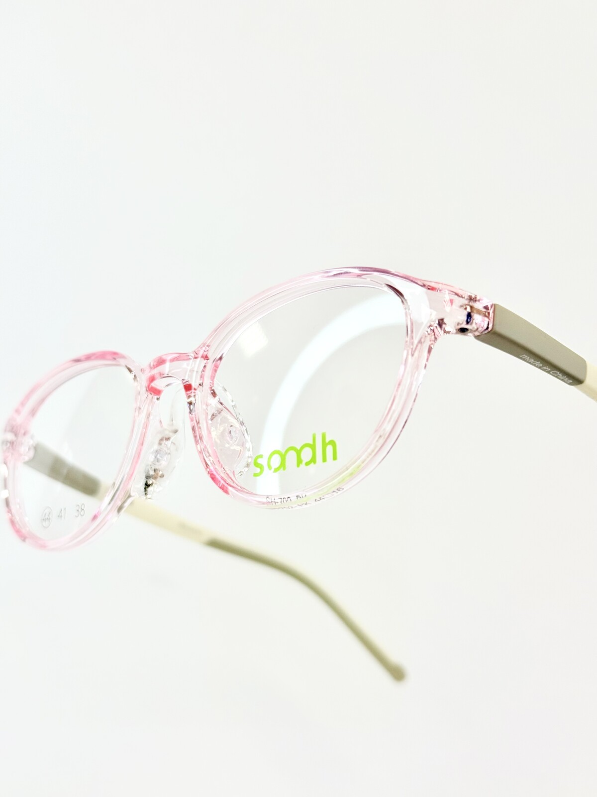 はじめてのメガネでも安心。お肌に優しい素材で作られた子供用アイウェア新ブランド『s and h kids(エスアンドエイチ キッズ)』 :  都城中めがね店 ブログ