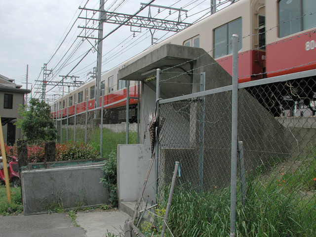 2002-04-30-12-09