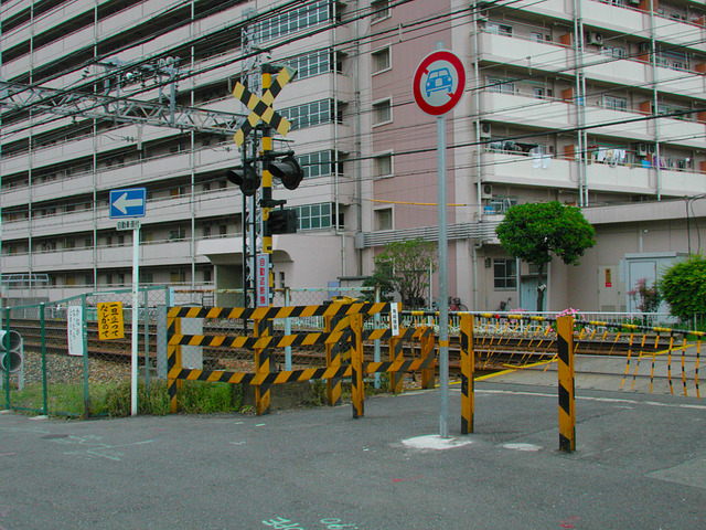 2002-04-30-12-42-01