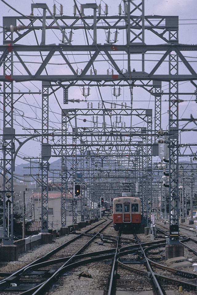 19850309-10_0043