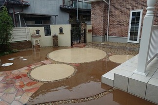 ���۳�������