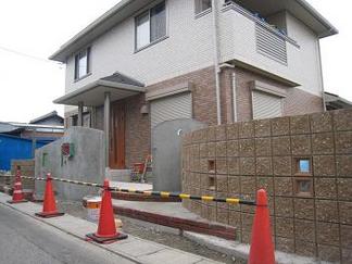 ����ȥ�󥹤ηʿ�