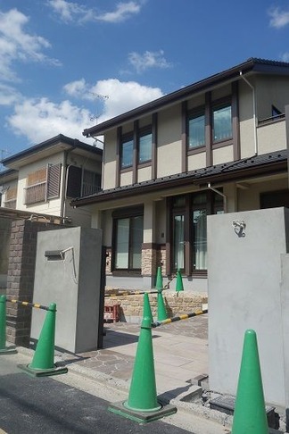 ���۳�������