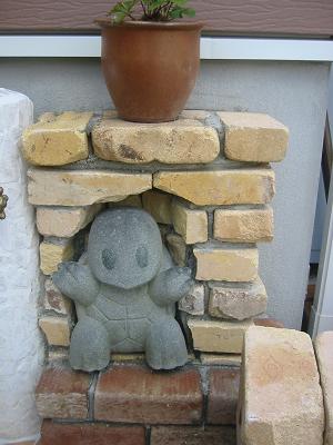 ���˥���