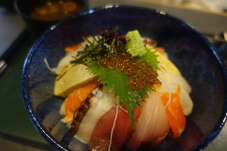 海鮮丼