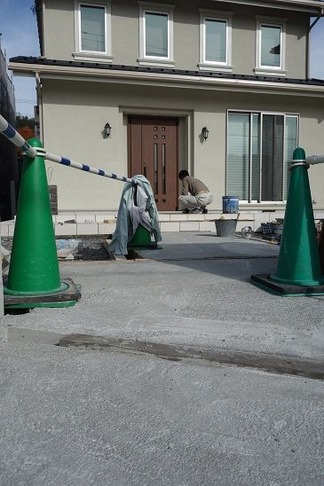 ���۳�������