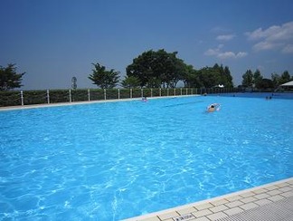 スイミングプール