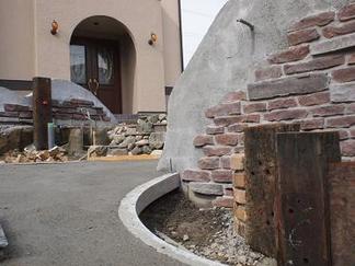 ����ȥ�󥹤ηʿ�