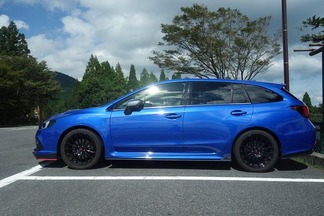 レヴォーグSTISports