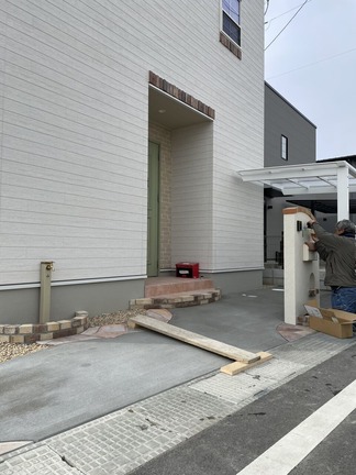 ���۳�������