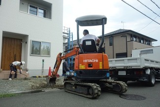 ���۳�������